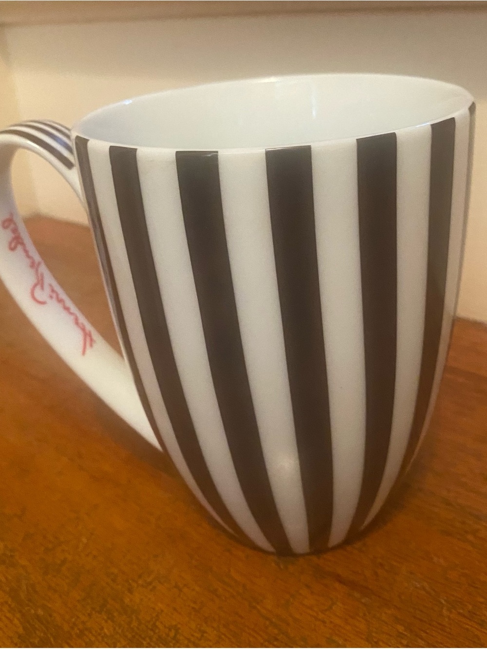 Henri Bendel Striped Large MUG - Picture 9 of 11